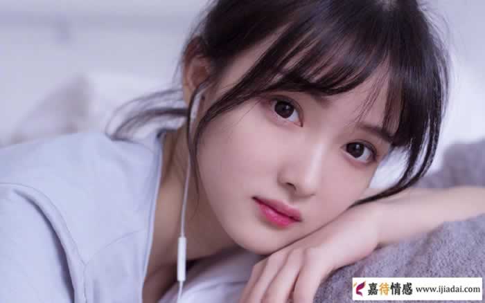 穷男生追女生最佳方法 别再说什么没钱不配拥有爱情了_情感