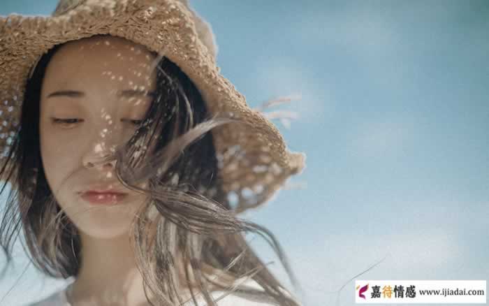 一招让女人主动联系你 核心在于建立依赖_情感