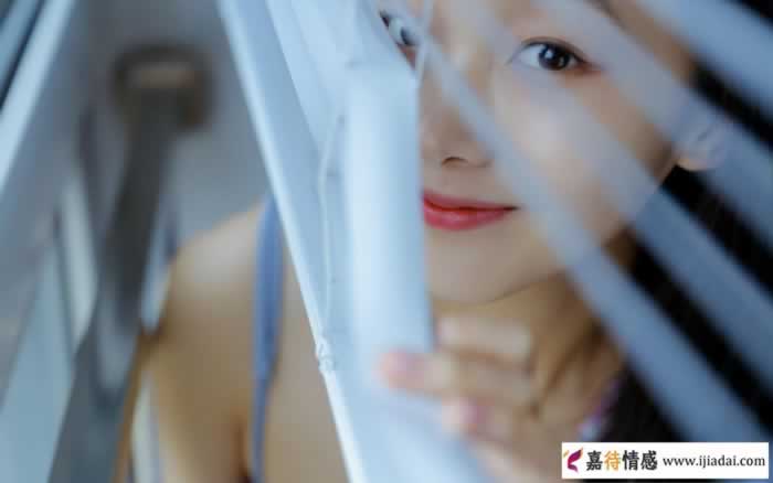 女人默许你暧昧的4个表现 加把劲你就脱单了_情感