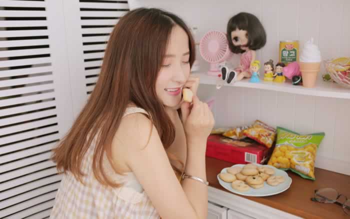深夜想念一个人的情话 就这样陷入爱河_情感