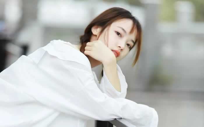如何判断女生喜不喜欢你?和她聊一次天就知道了_情感
