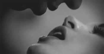 为什么你拿不下和你暧昧很久的女生?_情感