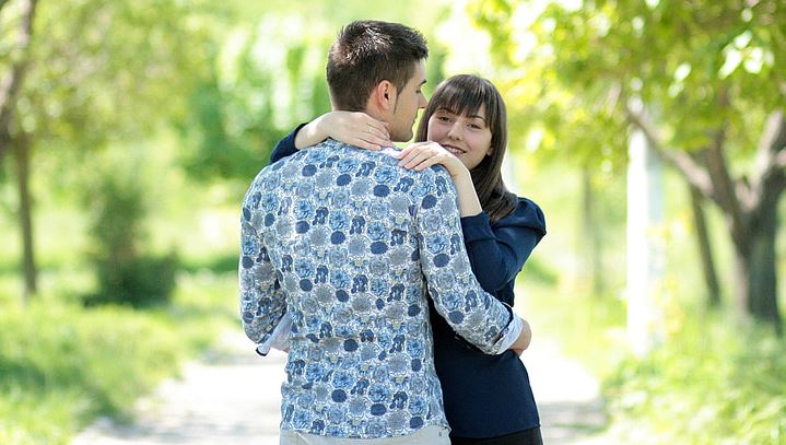 爱上已婚女人，分手后我放不下，怎么做才能挽回？