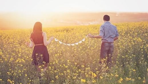 冷暴力被分手，吵架赌气不说话，如何使女友回心转意？