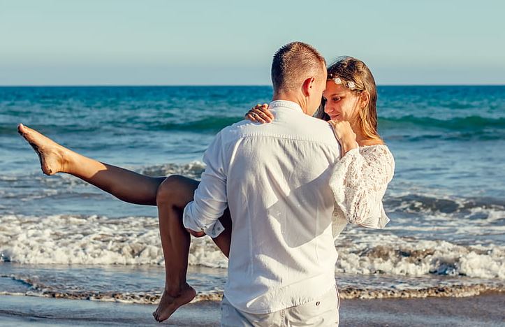 我爱上一个已婚男人,他和老婆和好了怎么办? 我爱上一个已婚男人,他和老婆和好了怎么办?