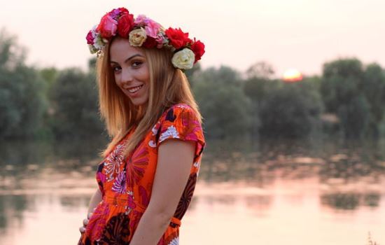 女朋友和我分手了，说我们性格不合适，怎么做才能挽回她？