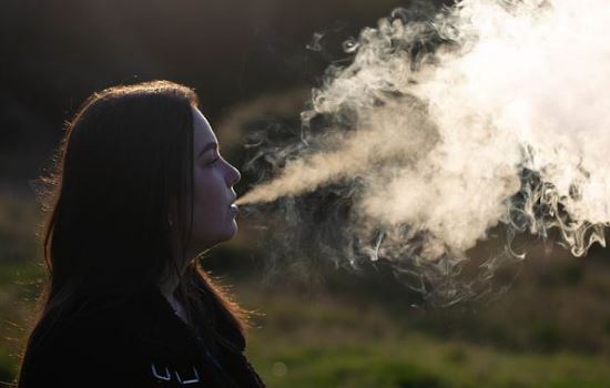 前男友有了新女友,这段感情还能挽回吗? 前男友有了新女友,这段感情还能挽回吗?