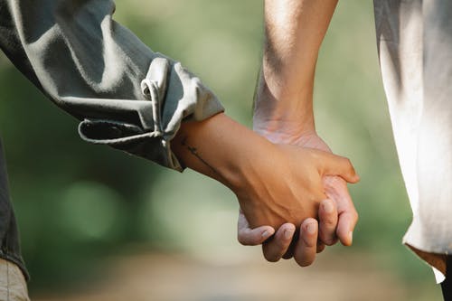 回娘家老公不找我,婚姻该继续吗?还能挽回吗? 回娘家老公不找我,婚姻该继续吗?还能挽回吗?