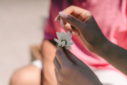主动分手男朋友不挽回，教你三招让他主动提复合