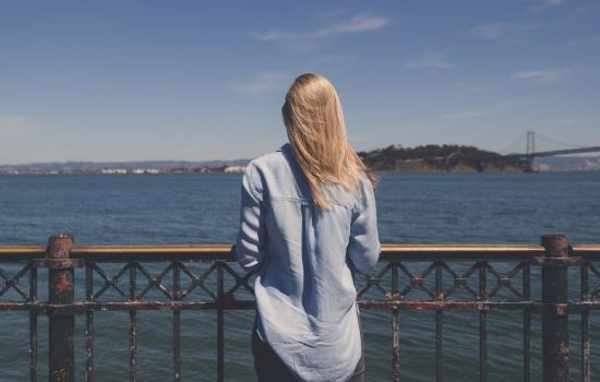 女朋友说感情淡了还能挽回吗，这三个小技巧帮你挽回