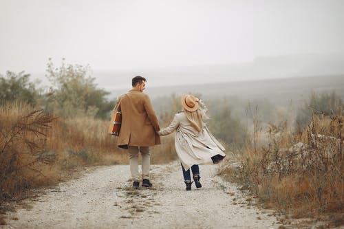 和婆婆住一起夫妻经常吵架