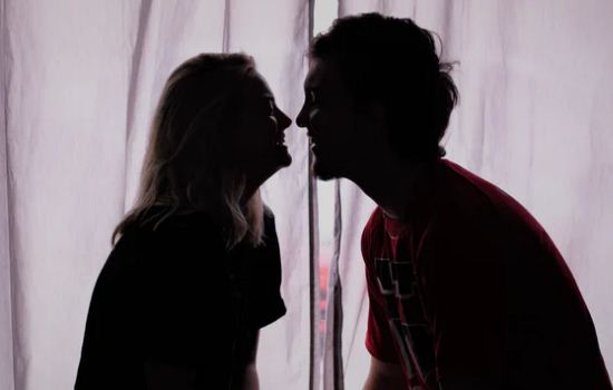 男人有没有搞婚外恋，看微信头像，就懂了