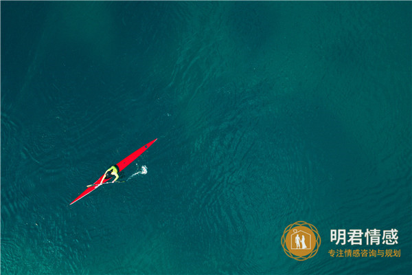 初中生谈恋爱怎么劝导 初中生谈恋爱怎么劝导