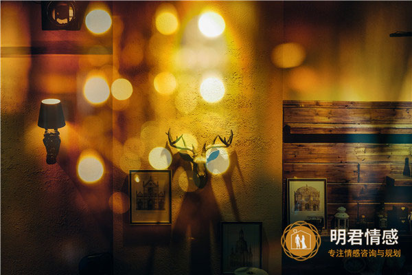 男朋友不懂你怎么办