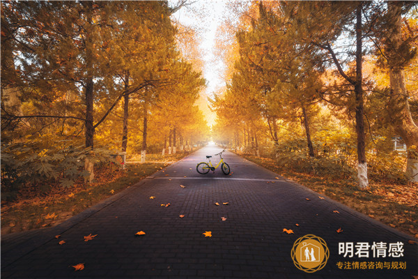对老公疑心太重怎么办,总是怀疑老公出轨好累怎么办